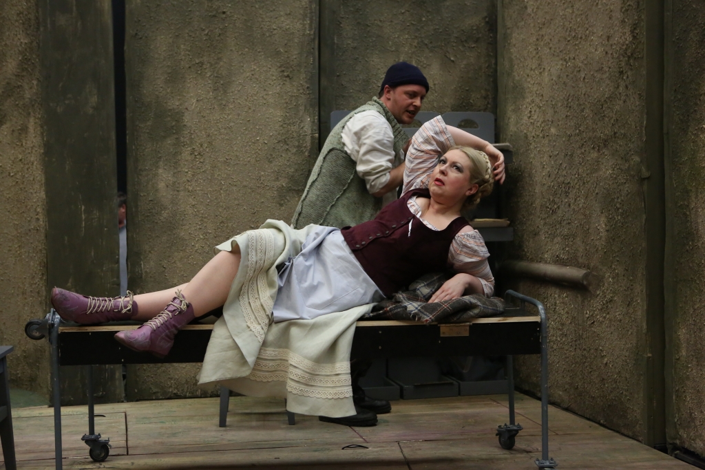 A murit Tarelkin! 12