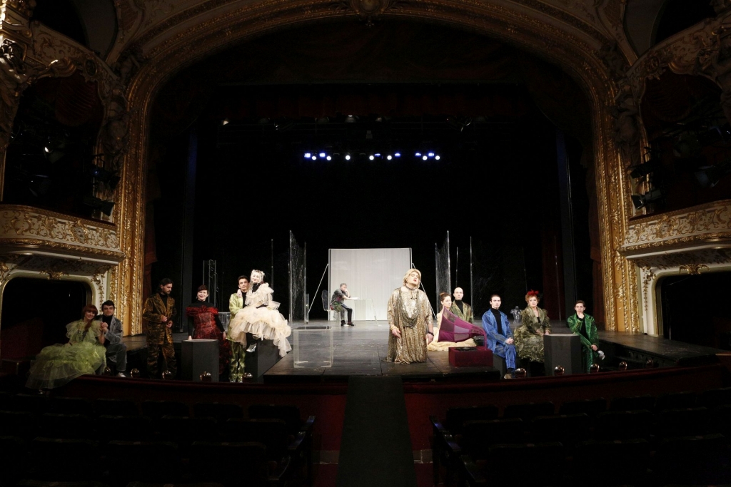 Astă-seară se improvizează 7