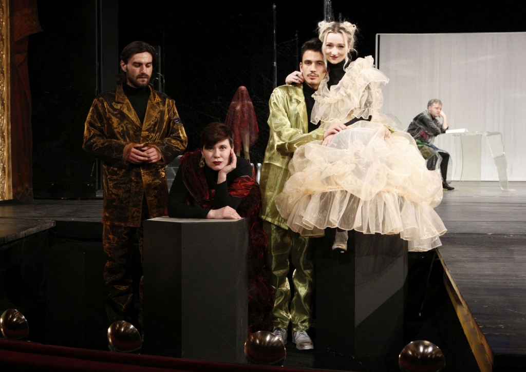 Astă-seară se improvizează 8