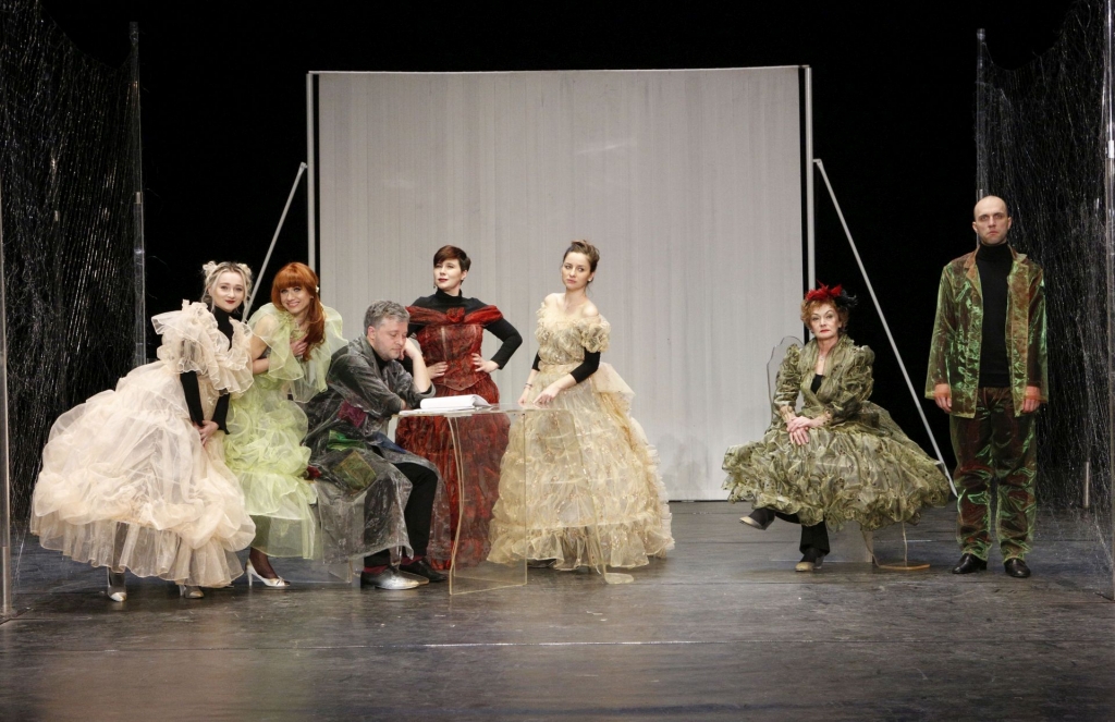 Astă-seară se improvizează 9