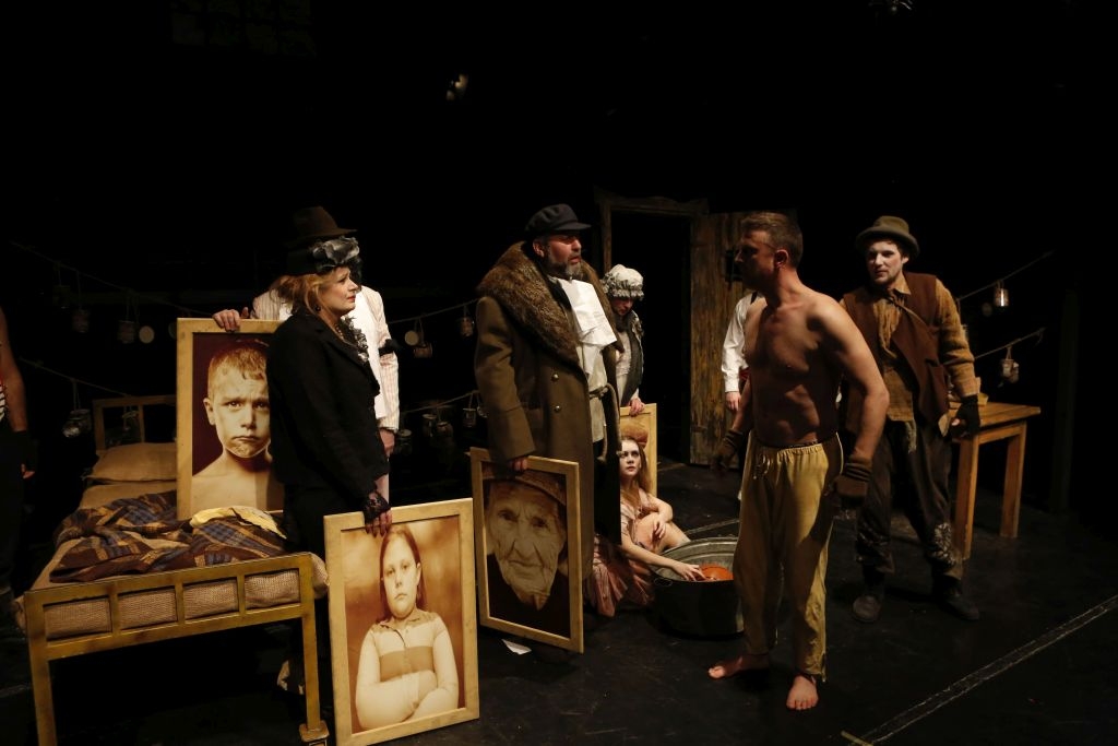 Invitație la eșafod 11