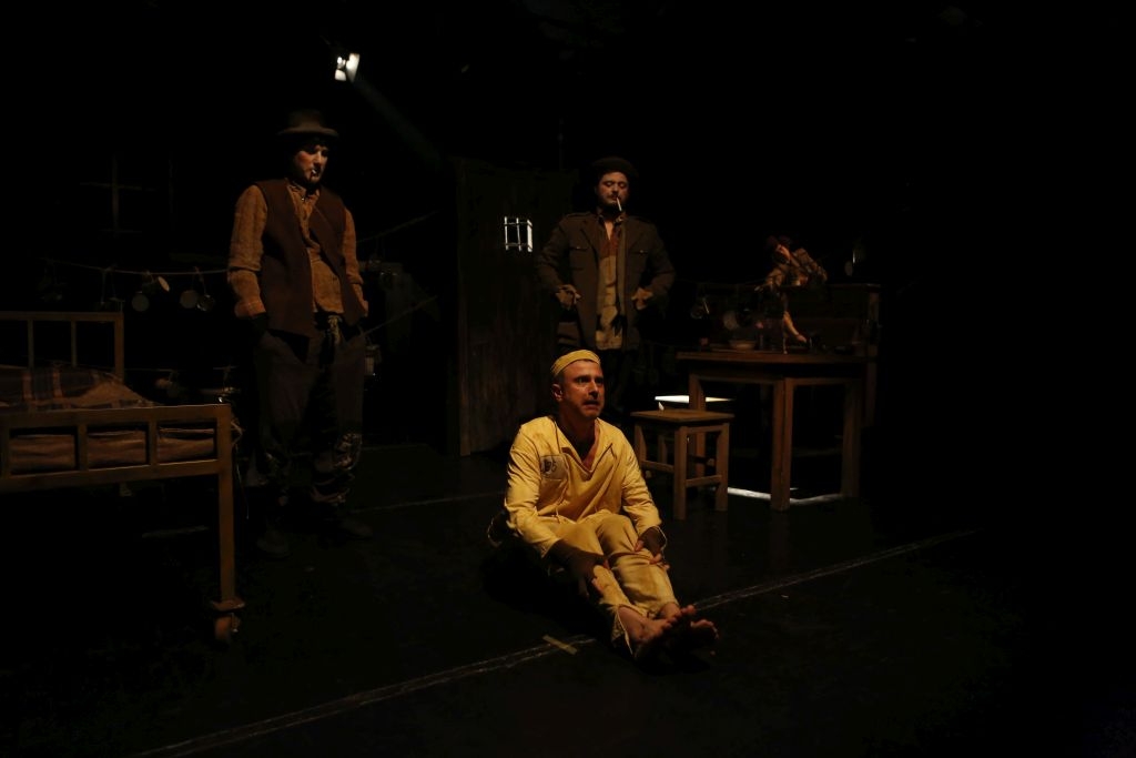 Invitație la eșafod 15