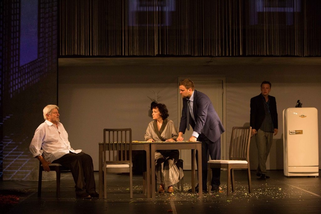 Moartea unui comis-voiajor 12