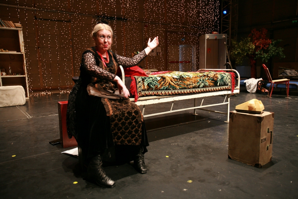 Proștii de sub clar de lună 3